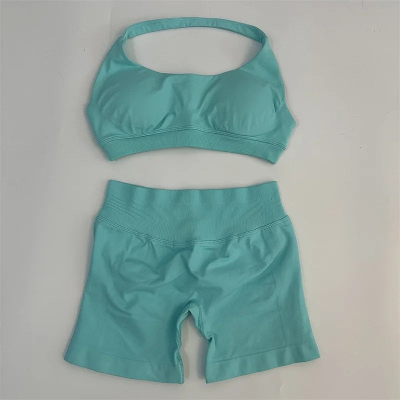 Seamless Yoga Shorts Set - Stylish Halter Sports Bra & Scrunch Shorts for Ultimate Workout Comfort