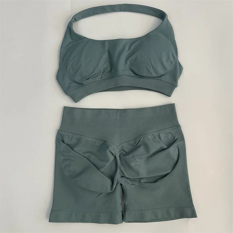 Seamless Yoga Shorts Set - Stylish Halter Sports Bra & Scrunch Shorts for Ultimate Workout Comfort