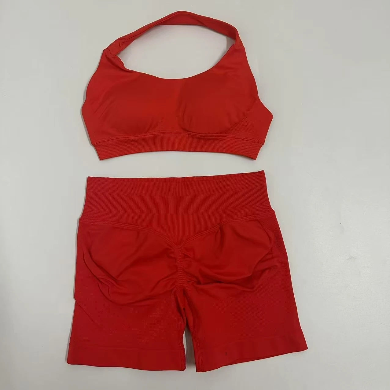 Seamless Yoga Shorts Set - Stylish Halter Sports Bra & Scrunch Shorts for Ultimate Workout Comfort