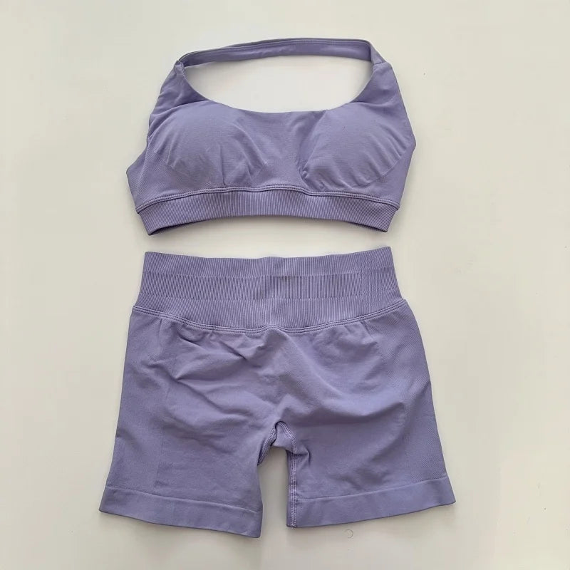 Seamless Yoga Shorts Set - Stylish Halter Sports Bra & Scrunch Shorts for Ultimate Workout Comfort