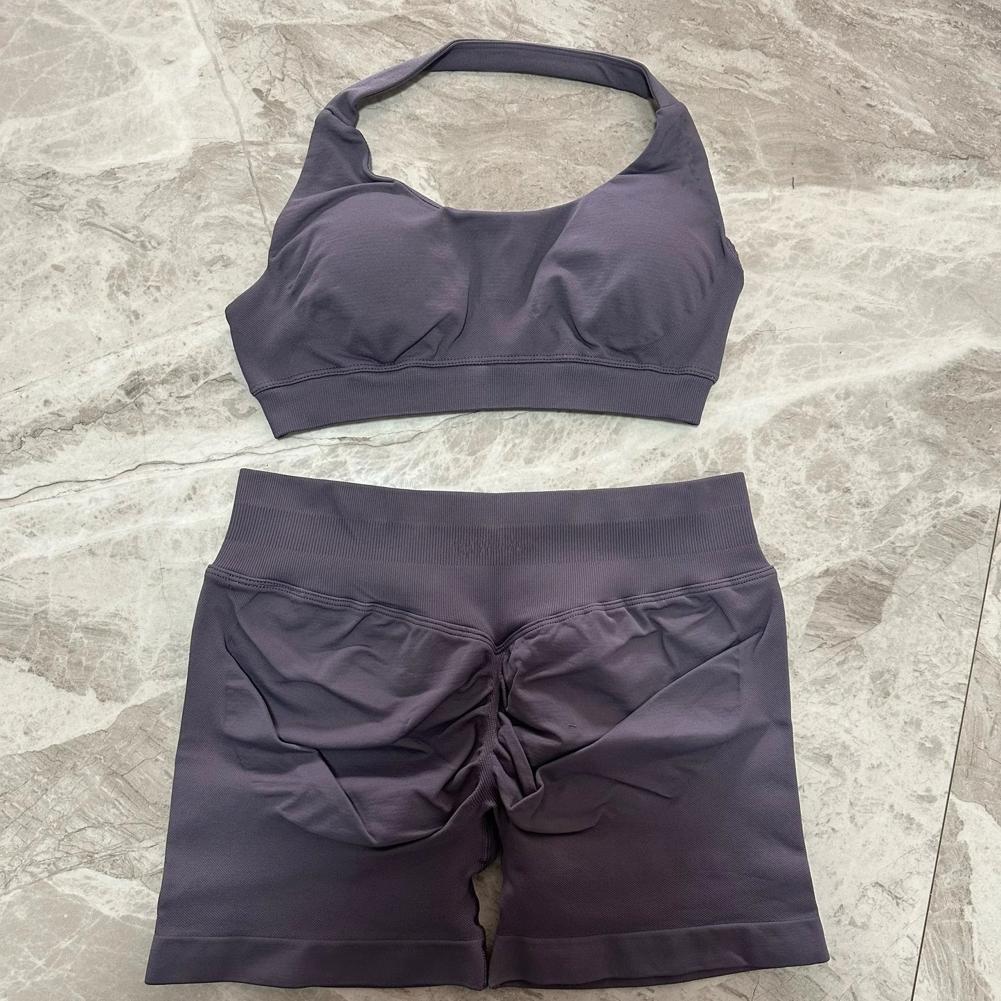 Seamless Yoga Shorts Set - Stylish Halter Sports Bra & Scrunch Shorts for Ultimate Workout Comfort