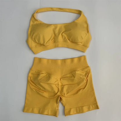 Seamless Yoga Shorts Set - Stylish Halter Sports Bra & Scrunch Shorts for Ultimate Workout Comfort